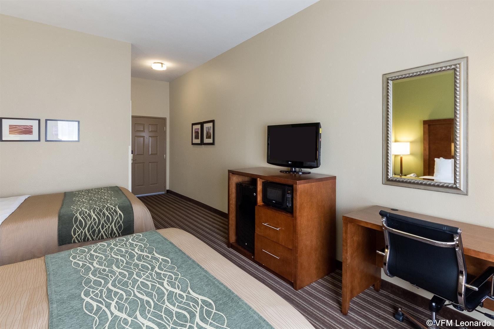 Comfort Inn & Suites Fayetteville-University Area Екстериор снимка